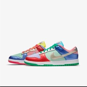 Women's Dunk Low
Sunset Pulse